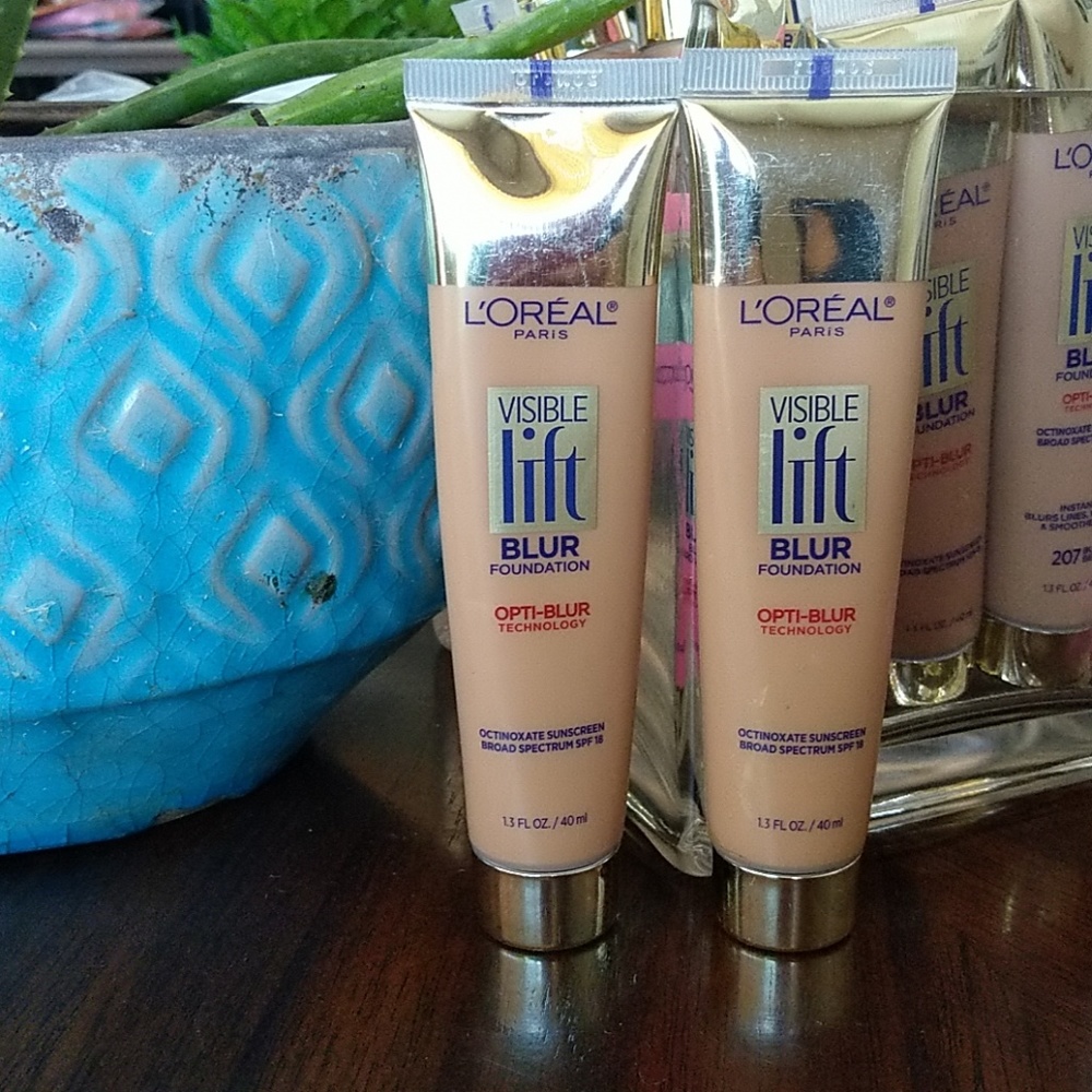 L'Oreal /Blur foundation